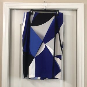 Worthington size 12 patterned skirt.